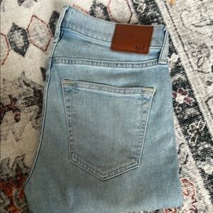 A&F Felix super slim Light Blue Denim Jeans